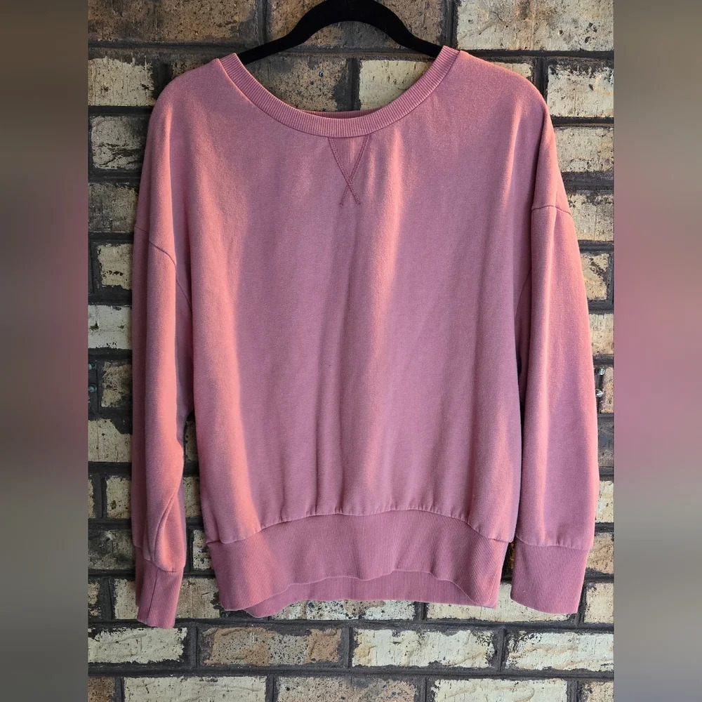 Xhilaration pink sweater